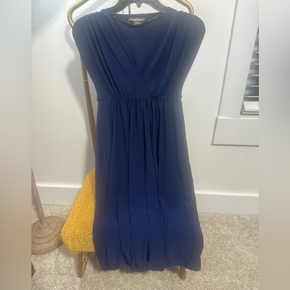 Norma Kamali Navy Sleeveless Empire Waist Flowy Dress Size S NWT Designer V-Neck